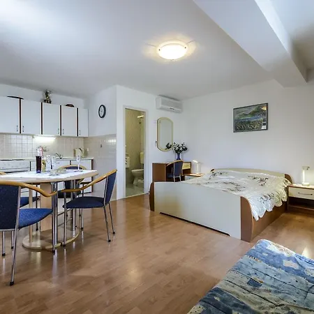 Apartment Pero *